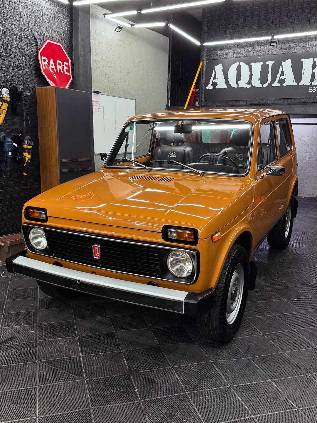Lada Niva depois do serviço